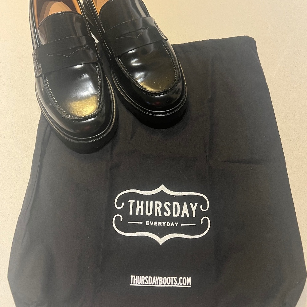 Brand New Thursday Boot Company Penny Loafers US9